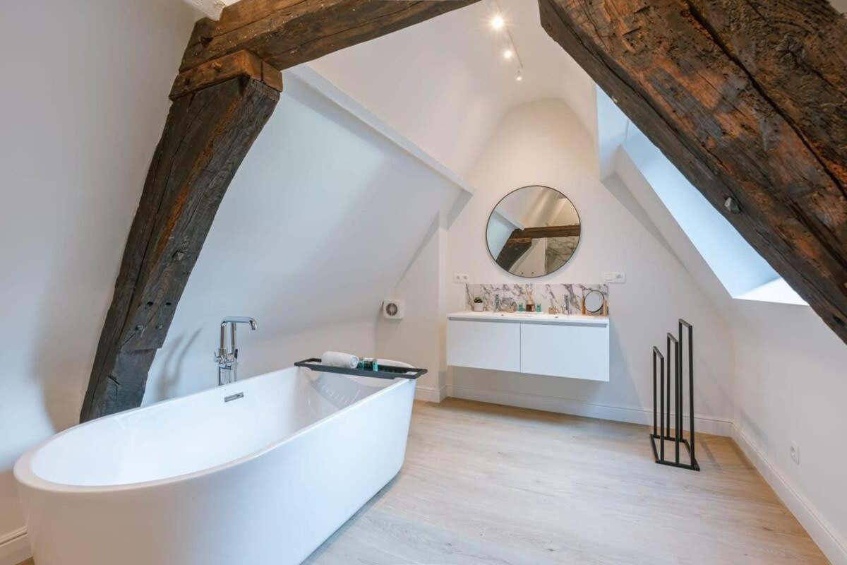 Huswell - Modern Apartment On Top Location In Antwerp Antuérpia Exterior foto